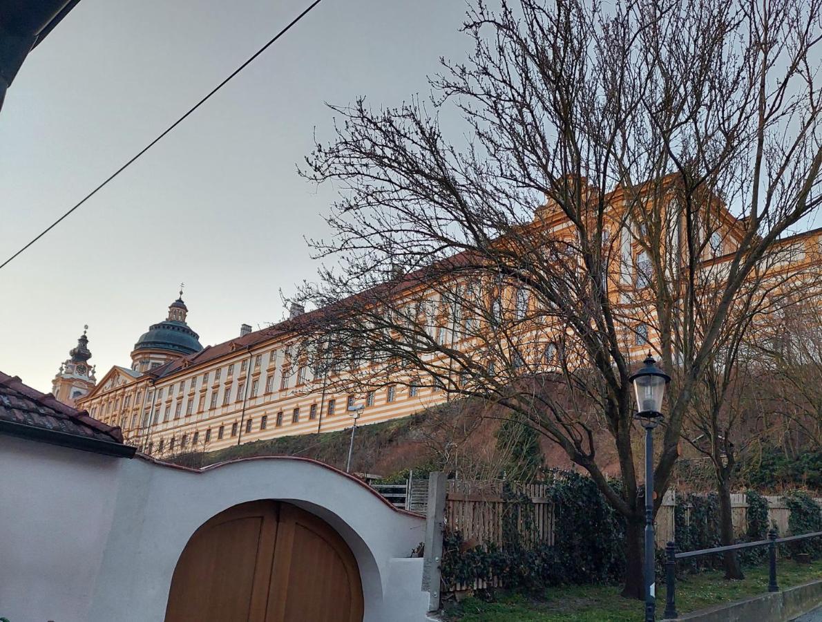 Schon Wohnen Beim Stift Melk Apartment Exterior photo