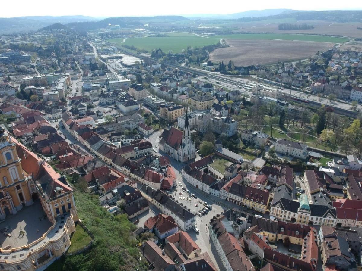Schon Wohnen Beim Stift Melk Apartment Exterior photo